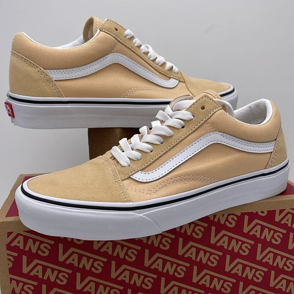 Vans WMNS Beige White Sneakers Old Skool
Color Theory Honey Peach
VN0007NTBLP - Picture 9 of 16